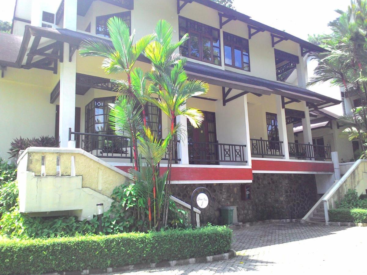 Gunung Geulis Cottages Managed By Royal Tulip Богор Екстериор снимка