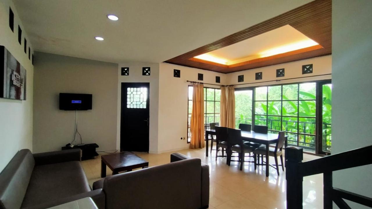 Gunung Geulis Cottages Managed By Royal Tulip Богор Екстериор снимка