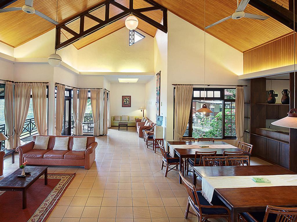Gunung Geulis Cottages Managed By Royal Tulip Богор Екстериор снимка
