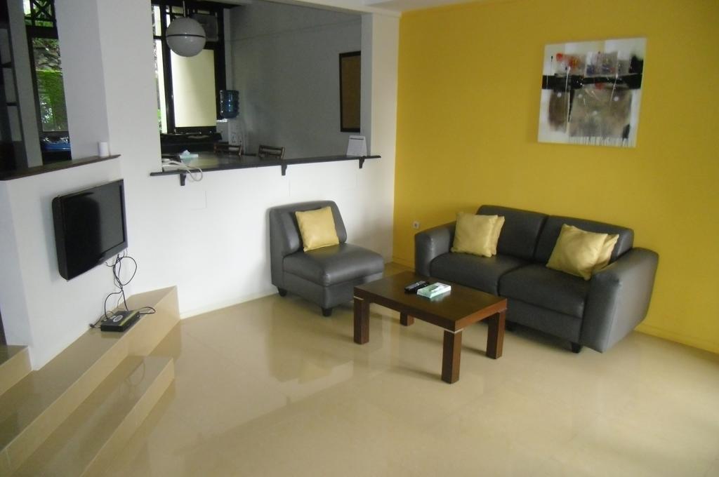 Gunung Geulis Cottages Managed By Royal Tulip Богор Екстериор снимка