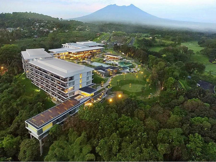 Gunung Geulis Cottages Managed By Royal Tulip Богор Екстериор снимка